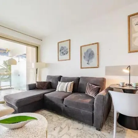 Terrasse En Front De * Antibes