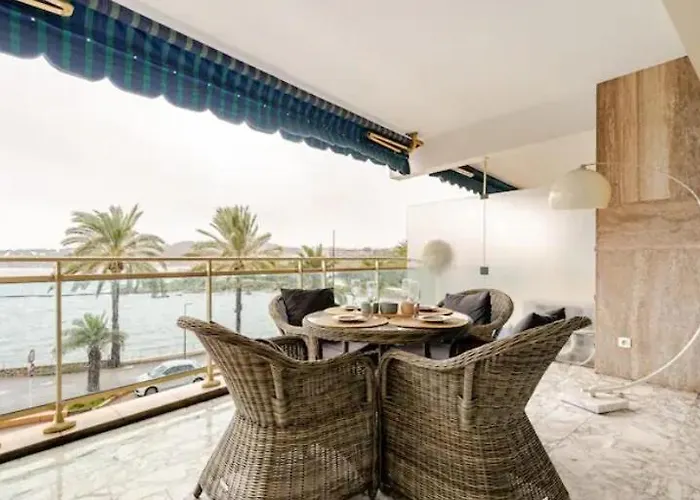 Terrasse En Front De Apartament *