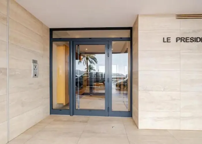 Apartament Terrasse En Front De *