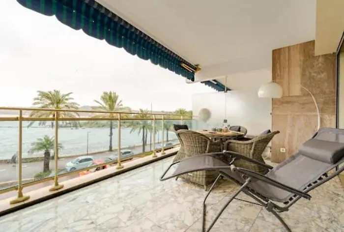 Lägenhet Terrasse En Front De Antibes